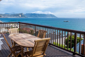 Отель Boulders Beach House  Саймонс-Таун